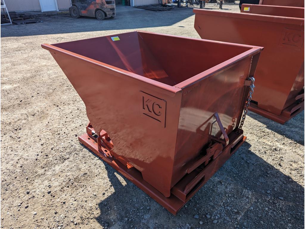 1.5 CY. Self Dumping Hopper With Fork Pockets