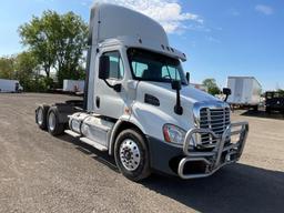 2017 Freightliner CA113 Daycab