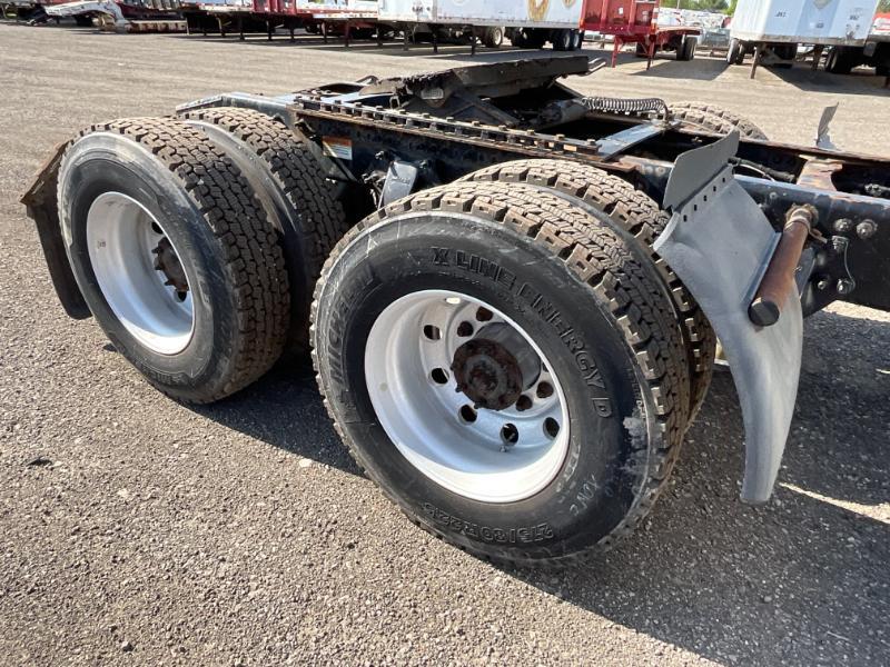 2017 Freightliner CA113 Daycab