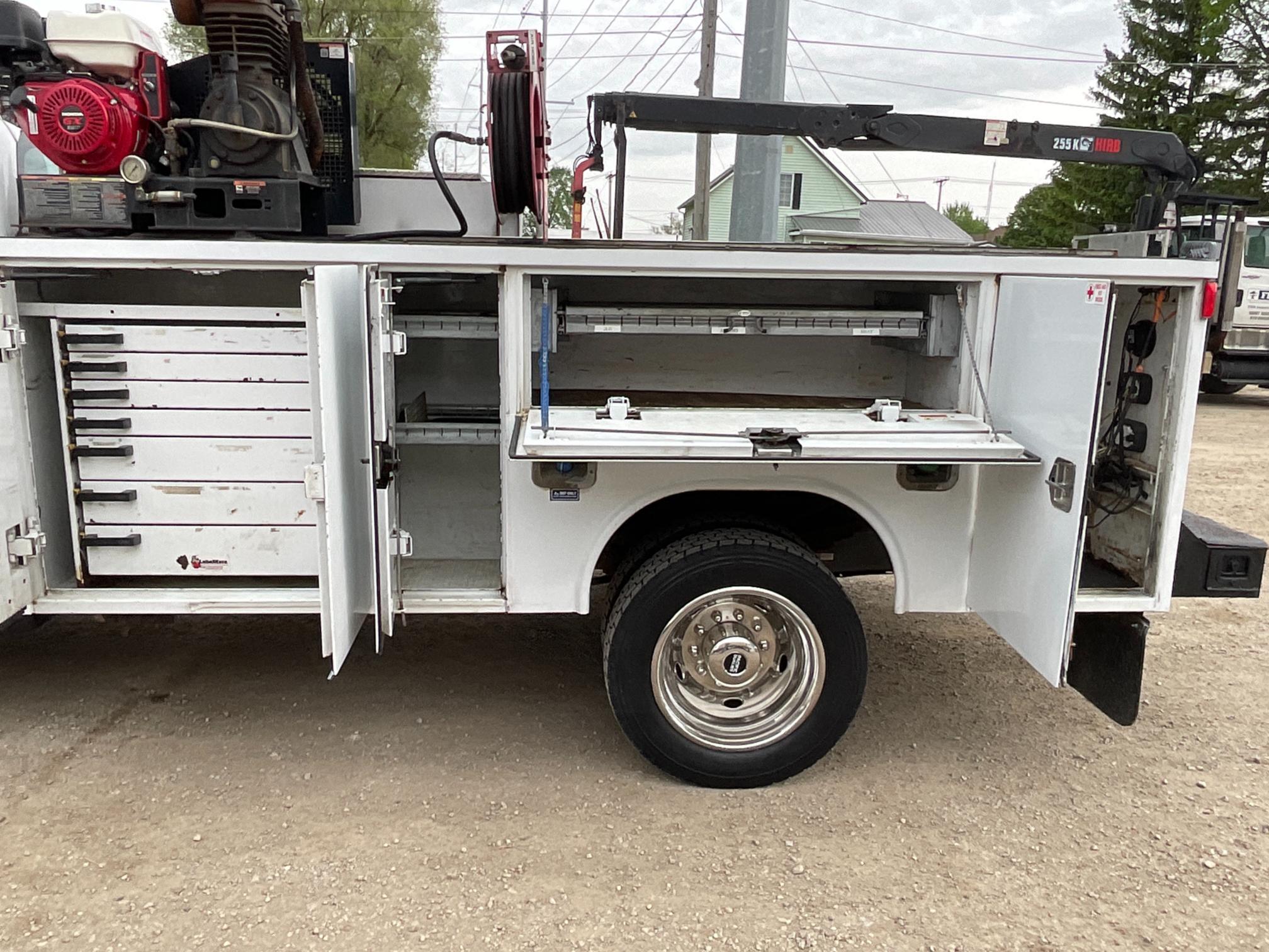 2013 Ford F550 Service Truck