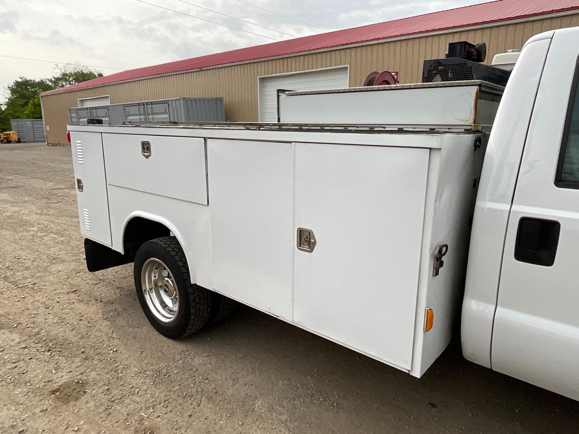 2013 Ford F550 Service Truck