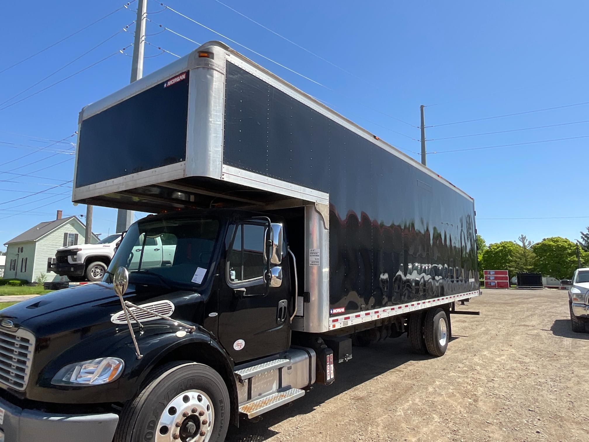 2019 Freightliner M2106 Box Truck