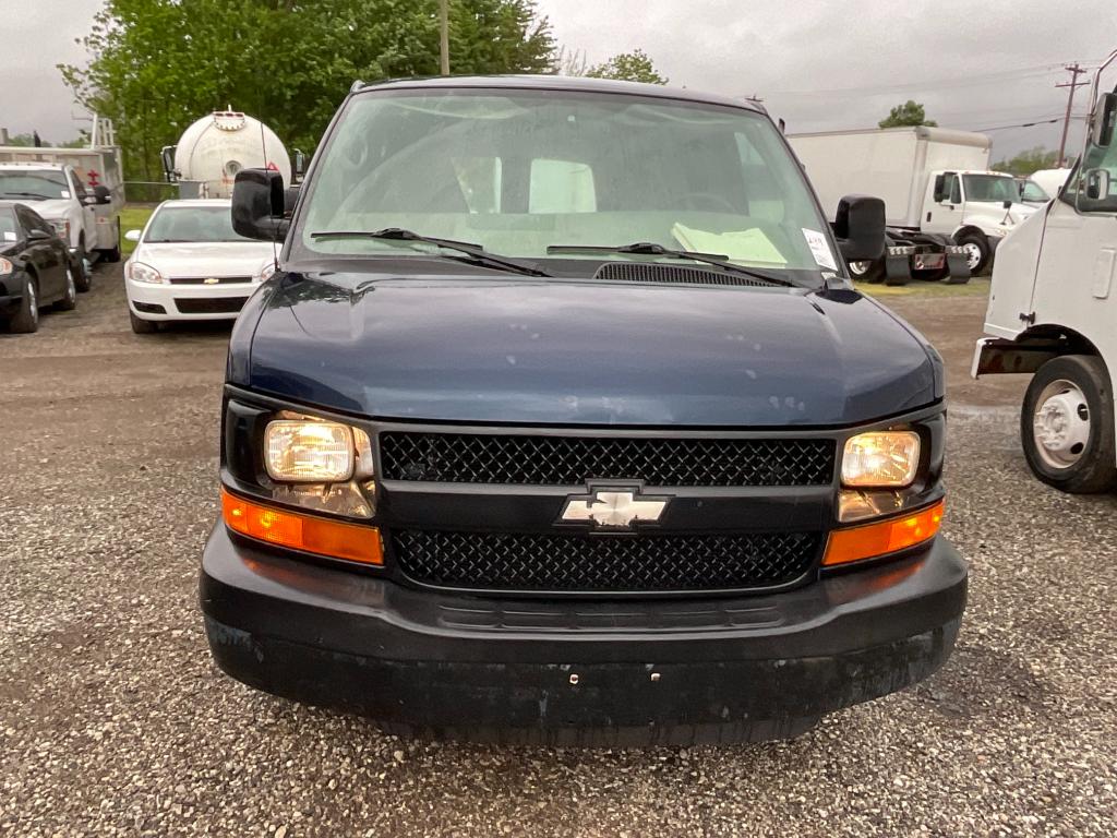 2001 Chevrolet Express Cargo Van