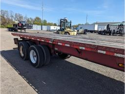 2006 Great Dane Flatbed w/ Moffett Hookup