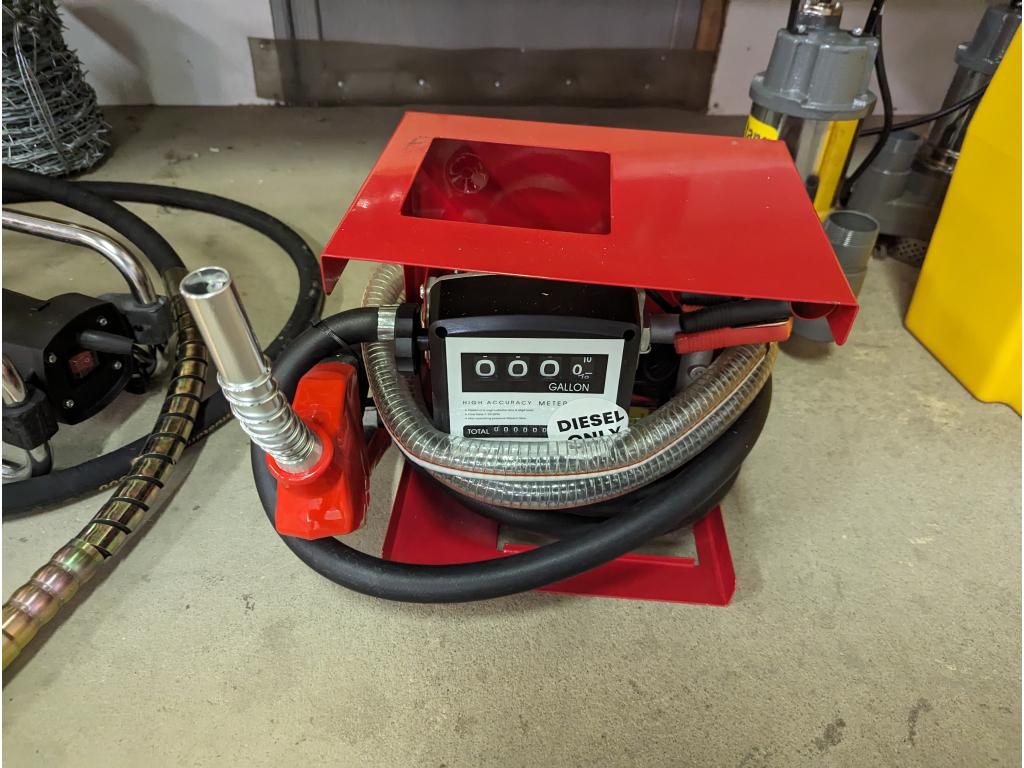 12 Volt Diesel  Pump w/ Meter