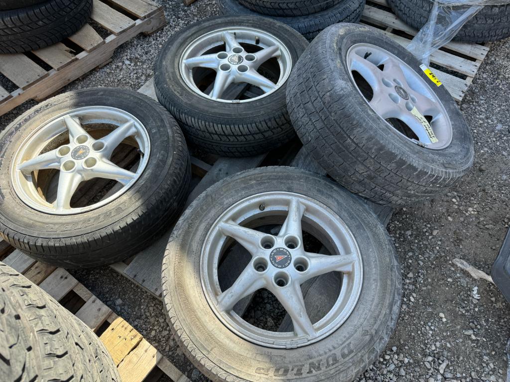 4 Mixed Tires With Pontiac Rims