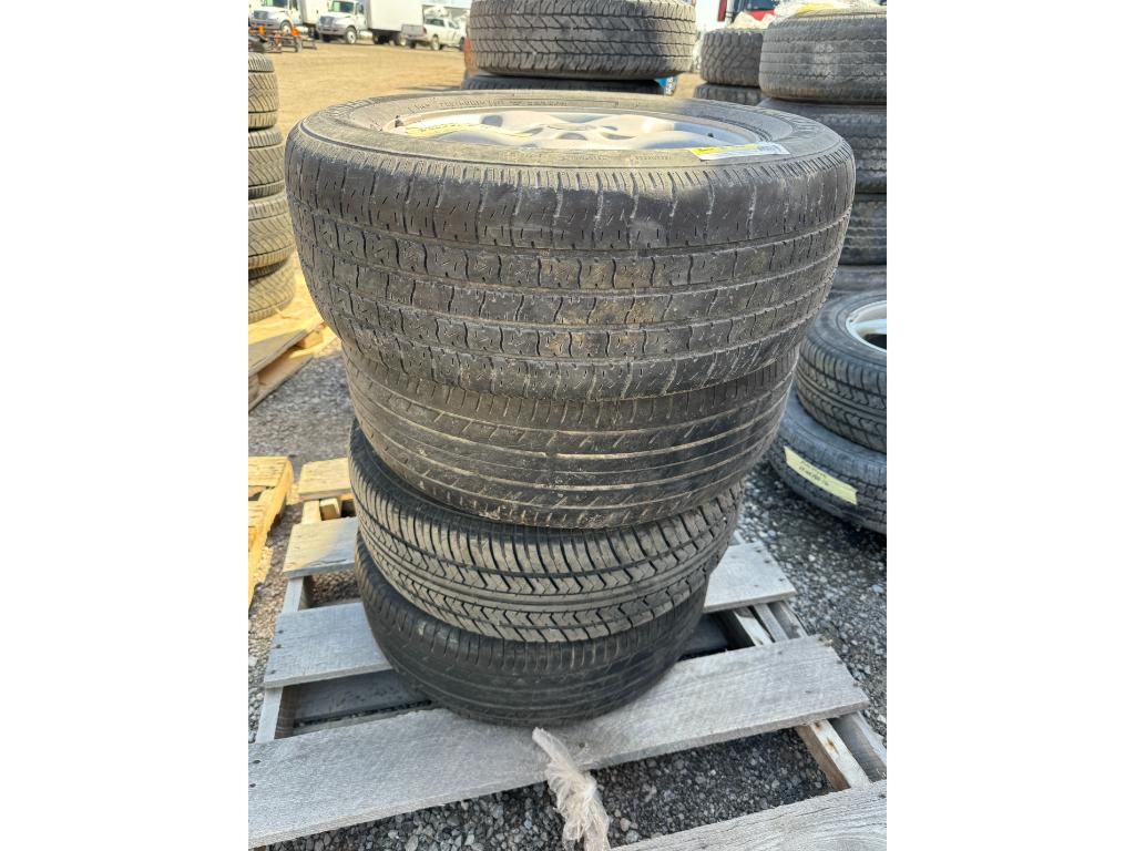 4 Mixed Tires With Pontiac Rims