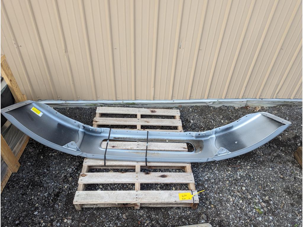 M2 106 112 Freightliner Steel Bumper Surplus New Take Off