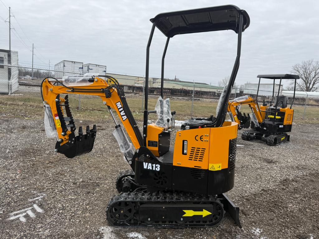 Miva VA13 Mini Excavator W/ Mechanical Thumb