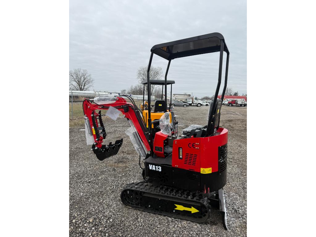 Miva VA13 Mini Excavator W/ Mechanical Thumb