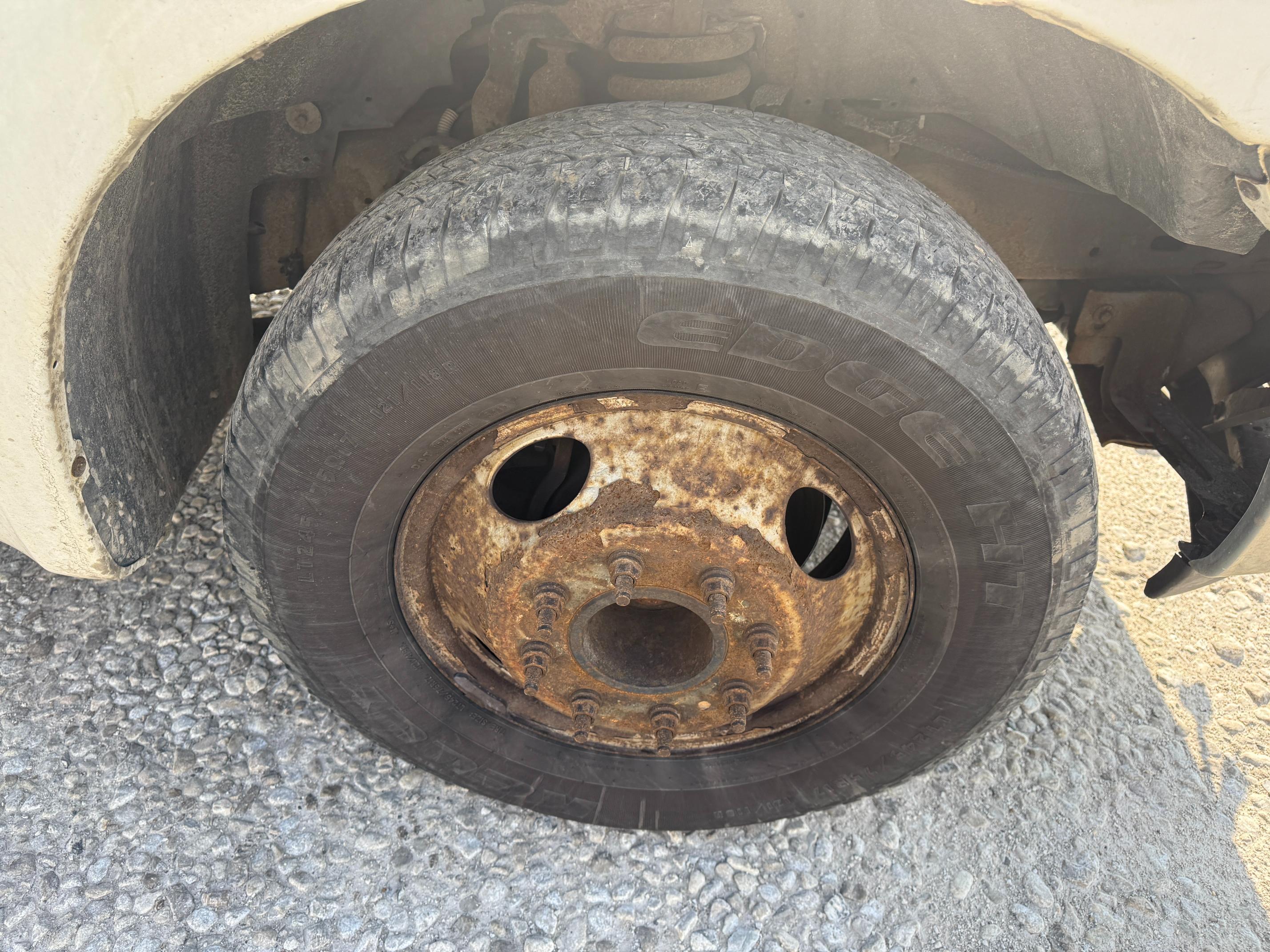 2005 Ford F350 Flatbed