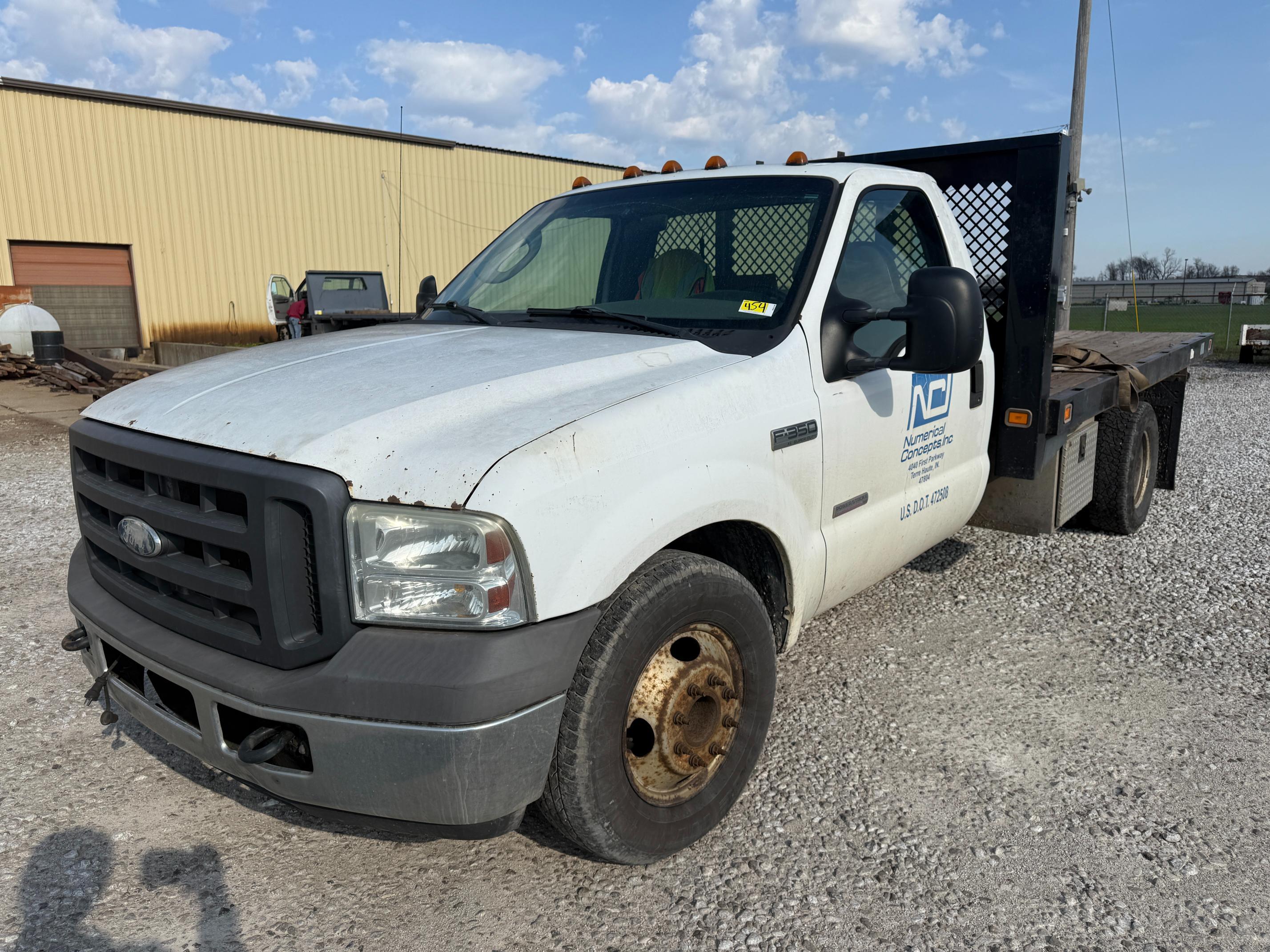 2005 Ford F350 Flatbed