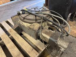 20" Turn Table