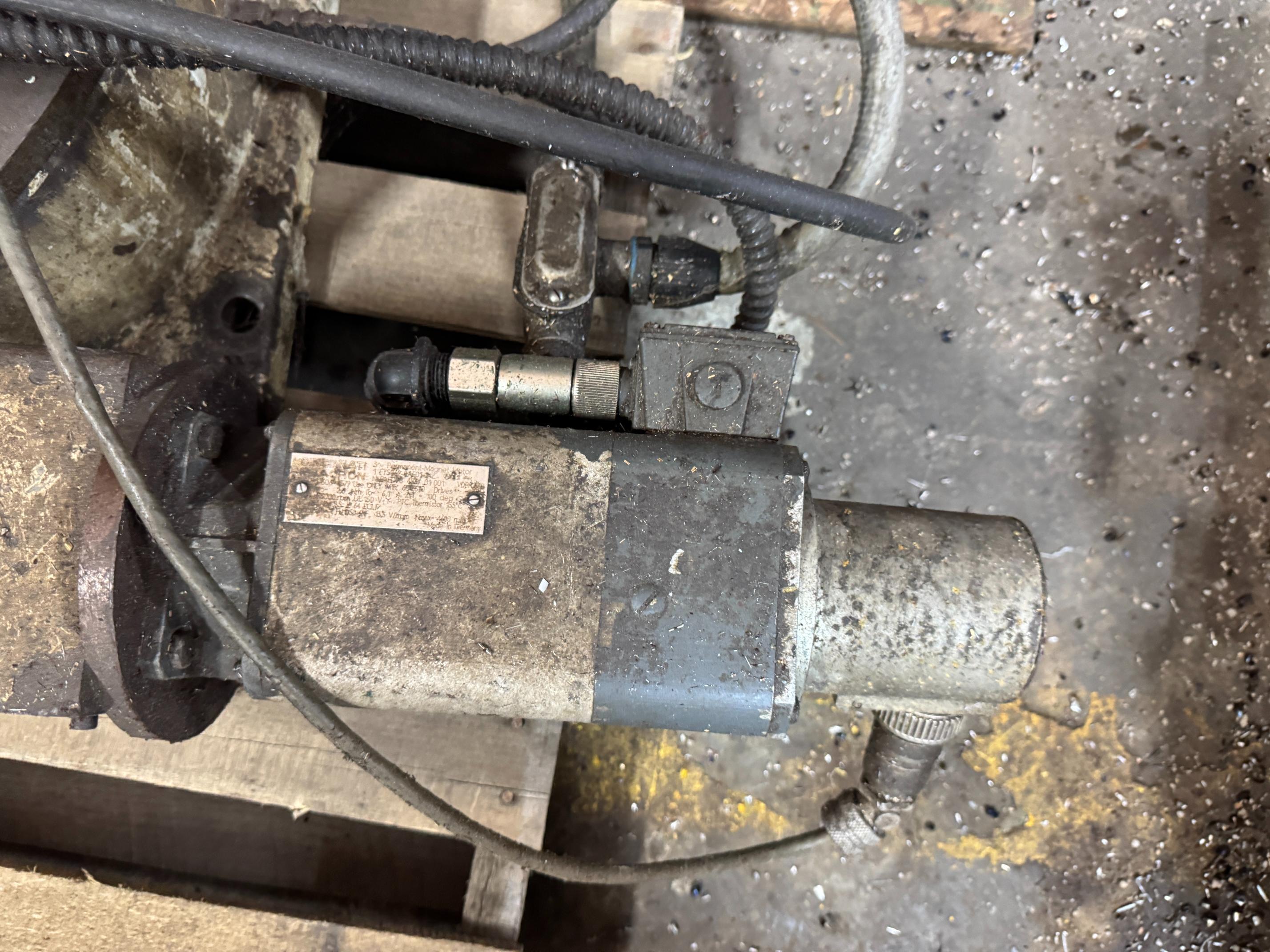 20" Turn Table