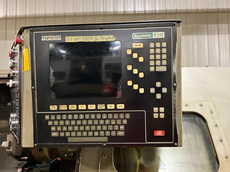 Cincinnati Milacron 10 Cinturn univ Turning Center CNC