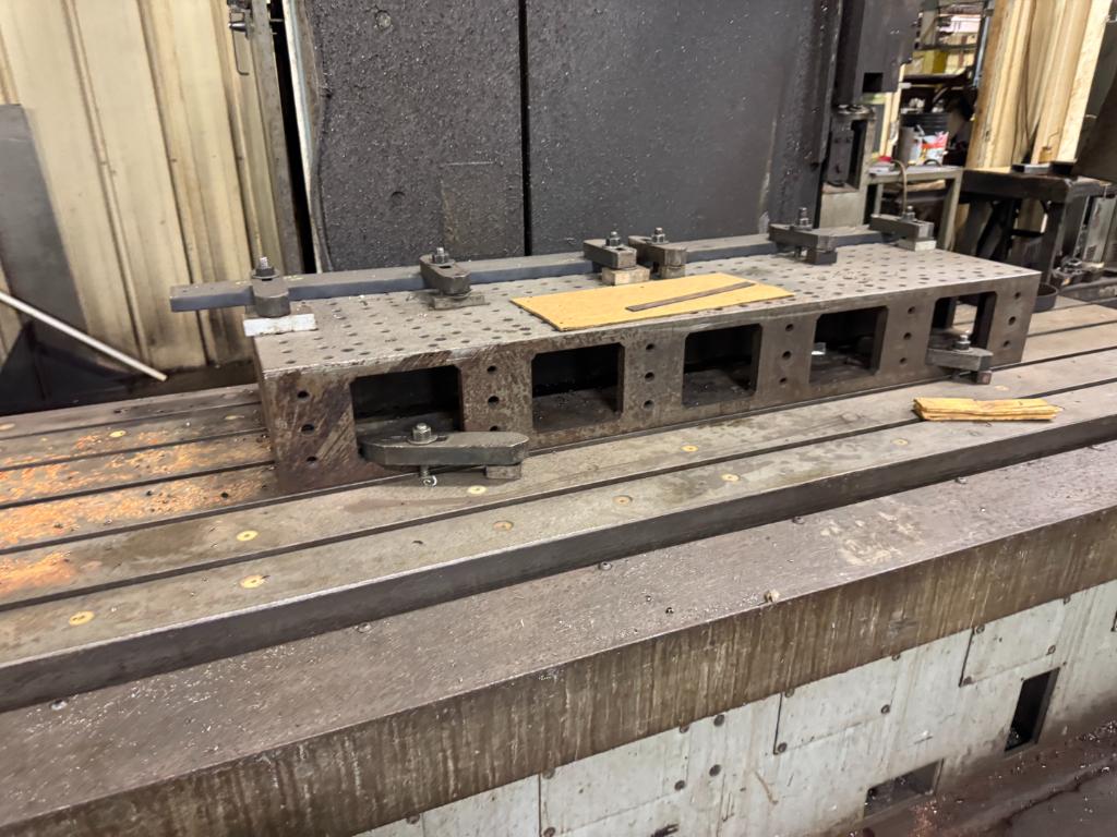 Cincinnati Milacron Horizontal Machining Center