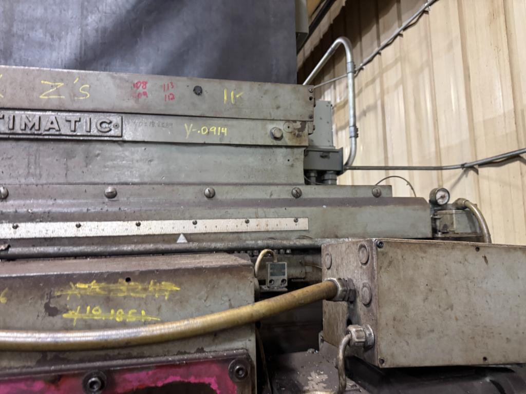 Cincinnati Milacron Horizontal Machining Center