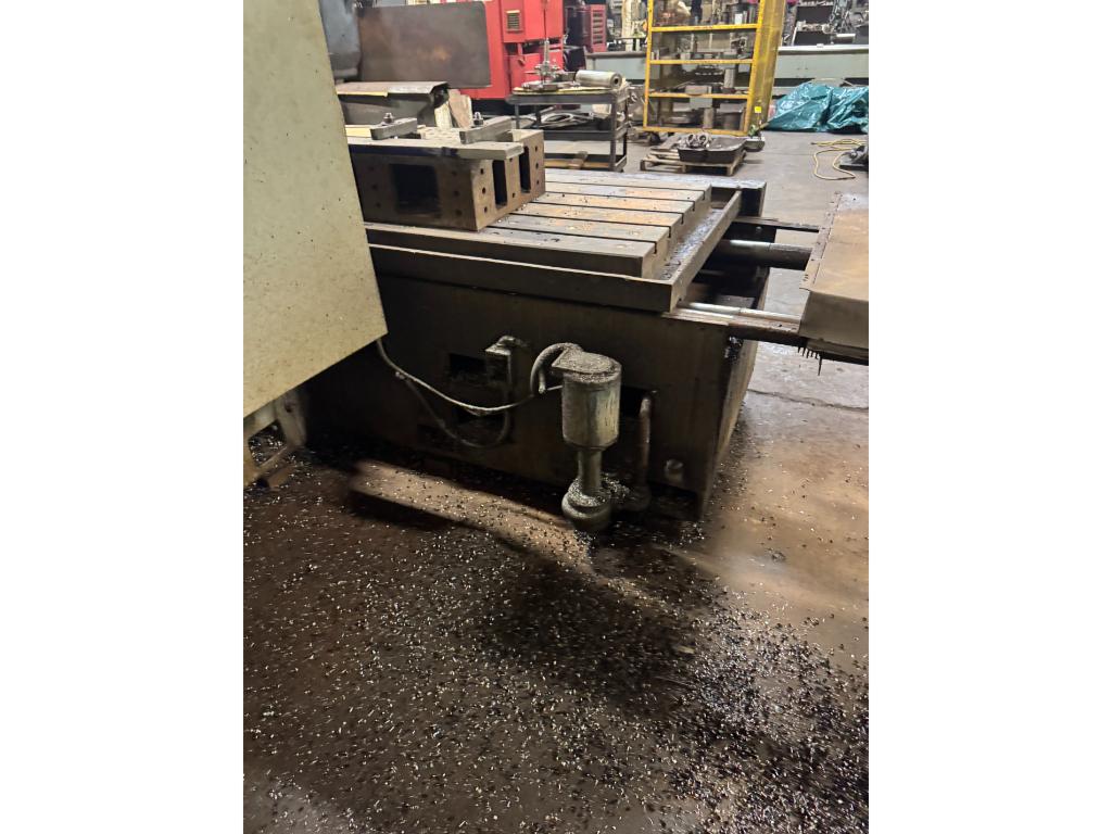 Cincinnati Milacron Horizontal Machining Center