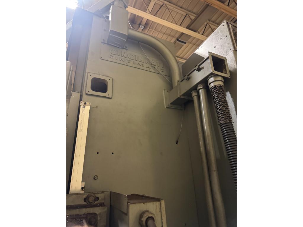 Cincinnati Milacron Horizontal Machining Center