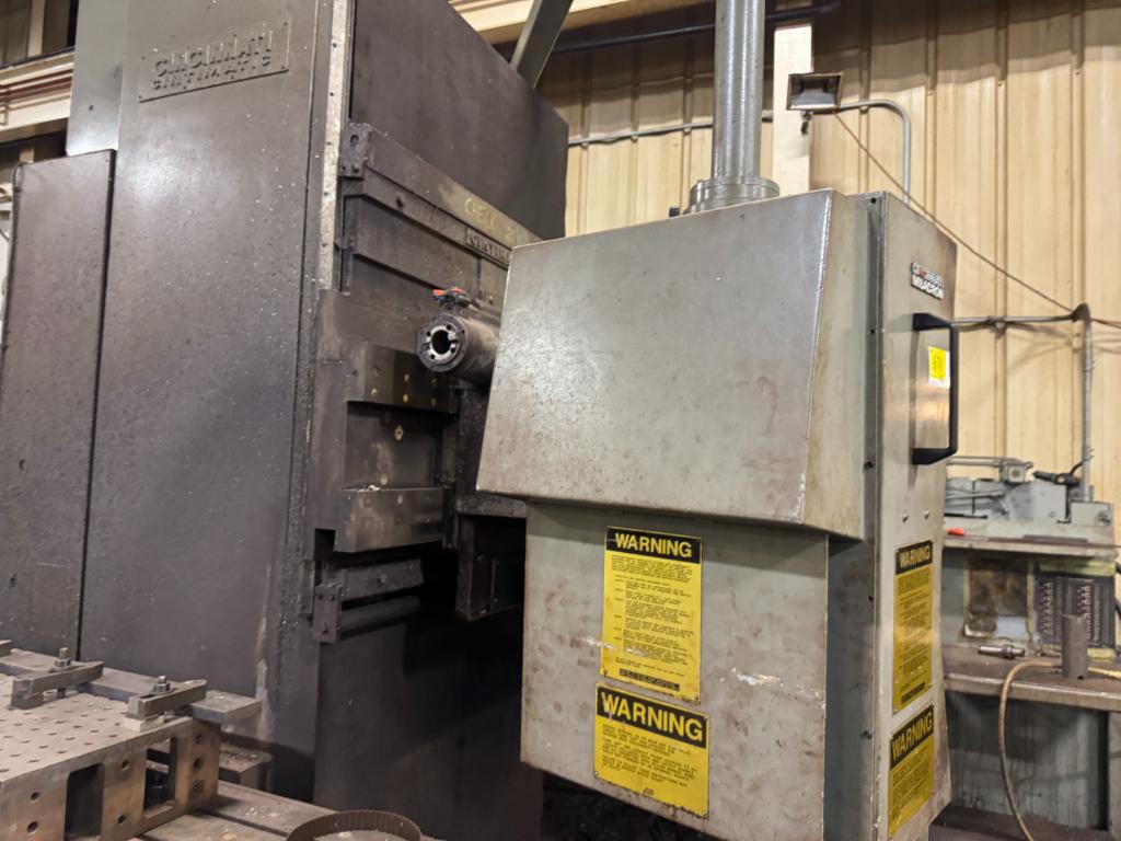 Cincinnati Milacron Horizontal Machining Center