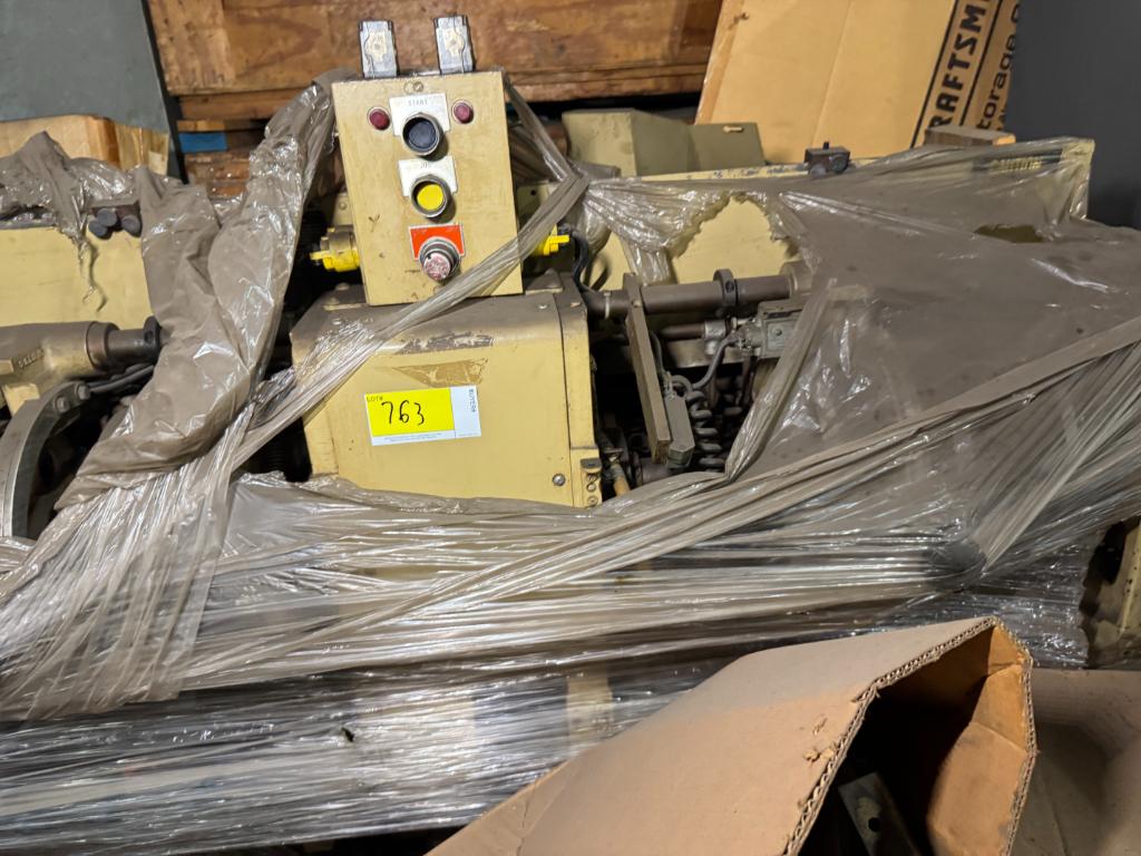 Trade In McCain 2000 Sticher Machine