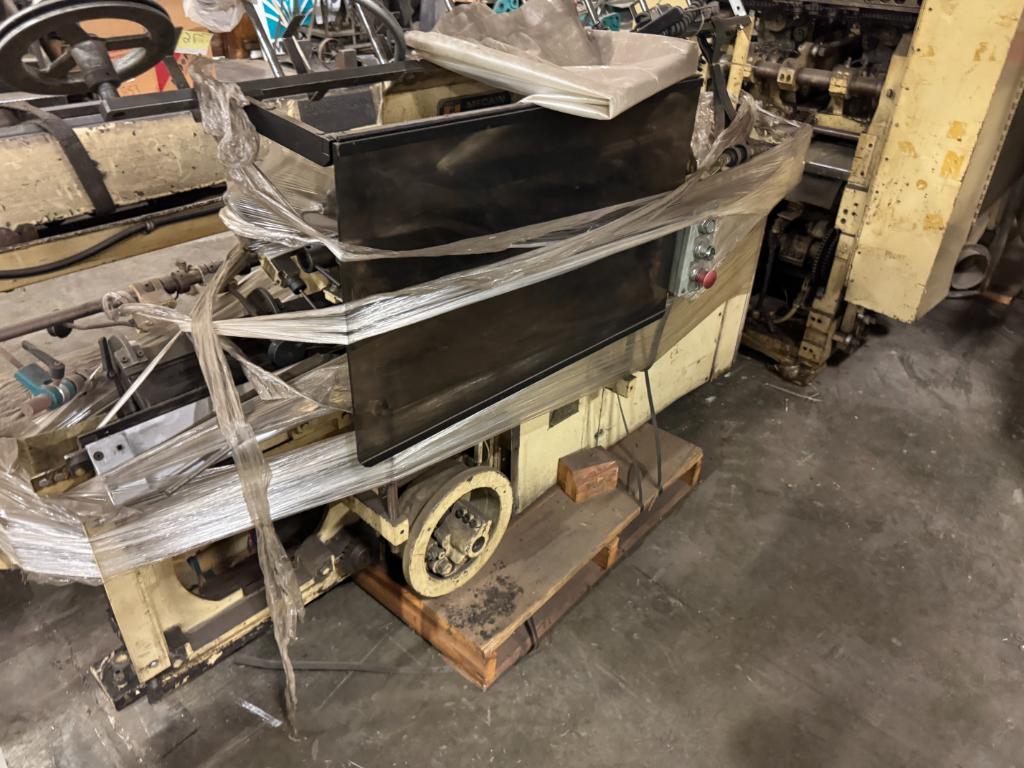 Trade In McCain 2000 Sticher Machine