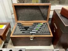 Starrett Micrometer Set 0"- 6"