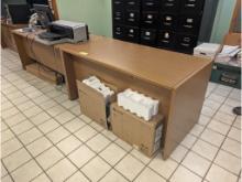 (2) Desks & HP Office Jet Pro K8600 Printer