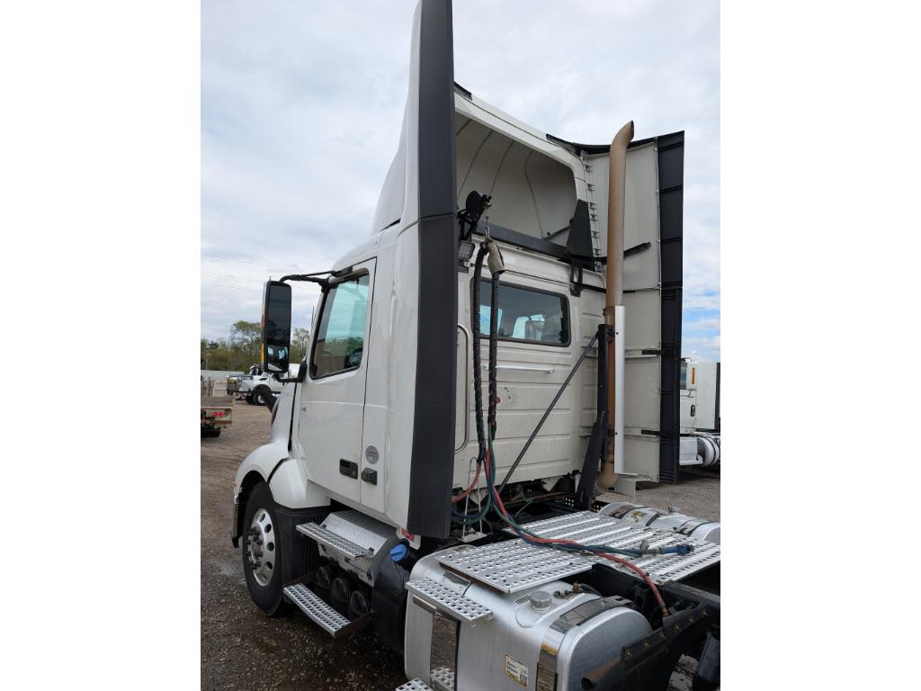 2019 Volvo VNL Day Cab