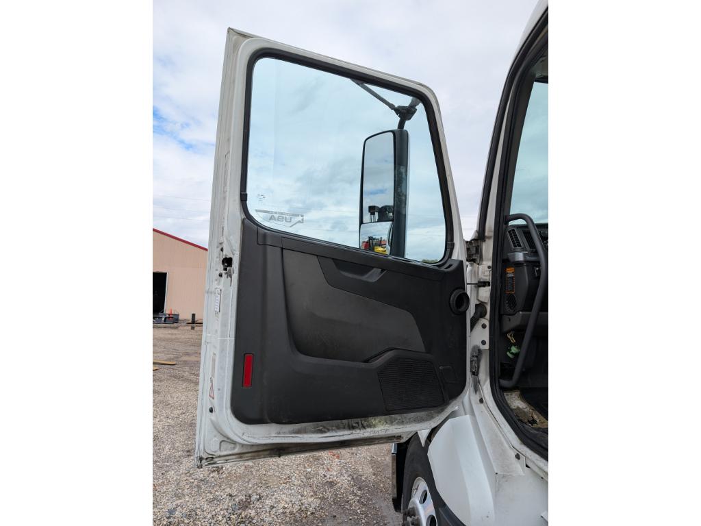 2019 Volvo VNL Day Cab