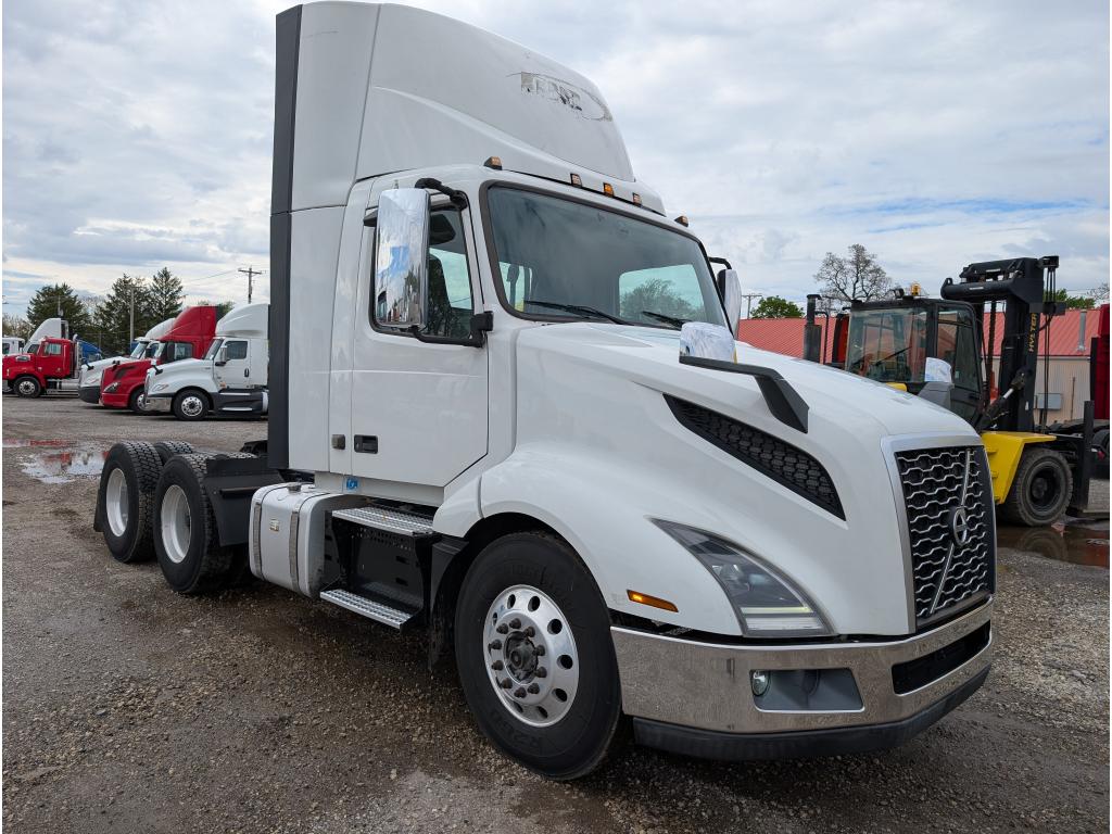 2019 Volvo VNL Day Cab