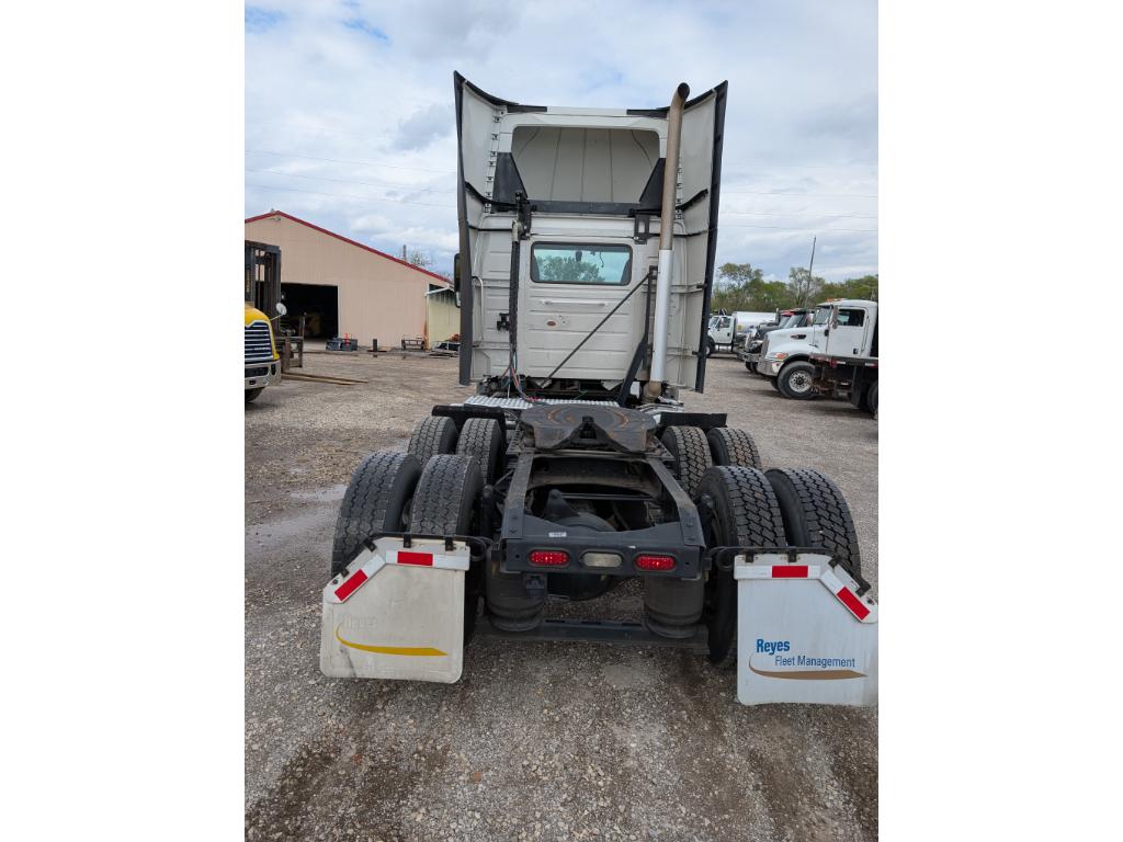 2019 Volvo VNL Day Cab
