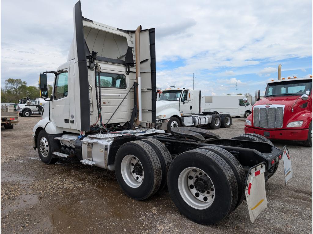 2019 Volvo VNL Day Cab