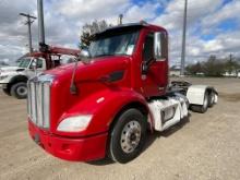 2017 Peterbilt 579 Day Cab