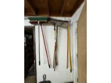 Brooms / Dust Mop