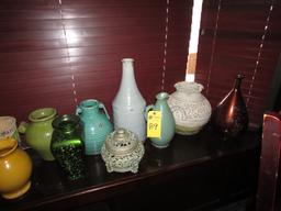 Vases, Asst.  (Lot)