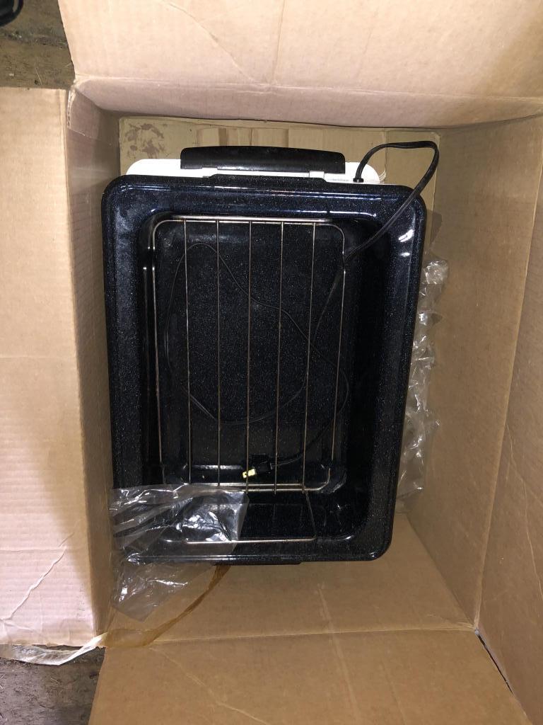 NESCO 12QT ROASTER OVEN