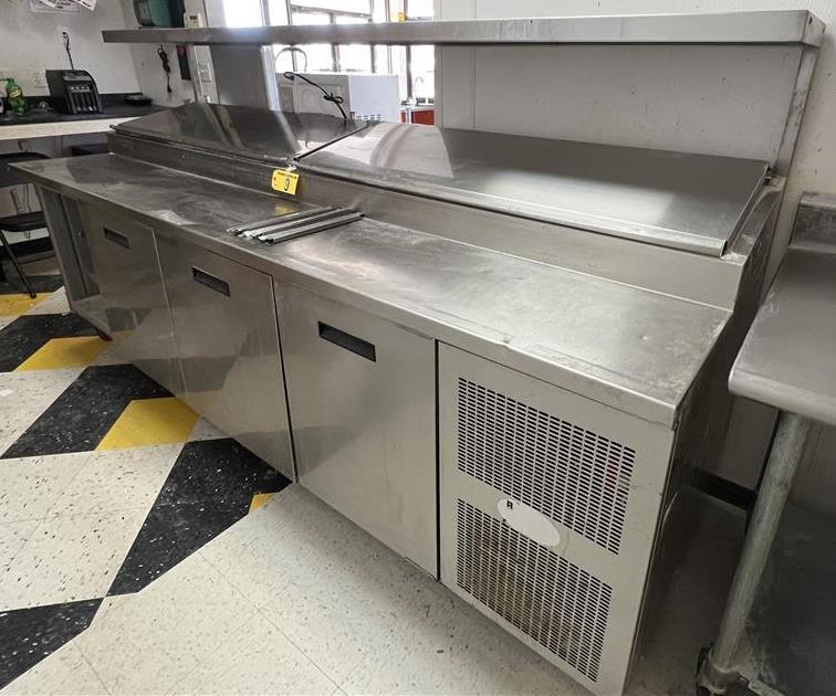 RANDELL STAINLESS STEEL PIZZA PREP TABLE W/ REFRIGERATED BASE,  RAISED RAIL, MODEL 84111NM,