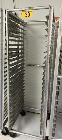LOCKWOOD FULL HEIGHT 24-PAN END LOAD ALUMINUM RACK