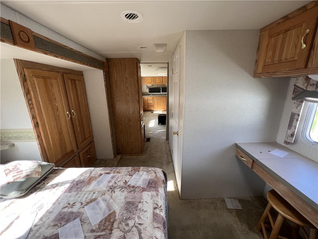 2003 HOLIDAY RAMBLER PRESIDENTIAL 32' TRAVEL TRAILER, 2-SLIDE OUTS, AWNING, S/N: 1KB111M213E139778