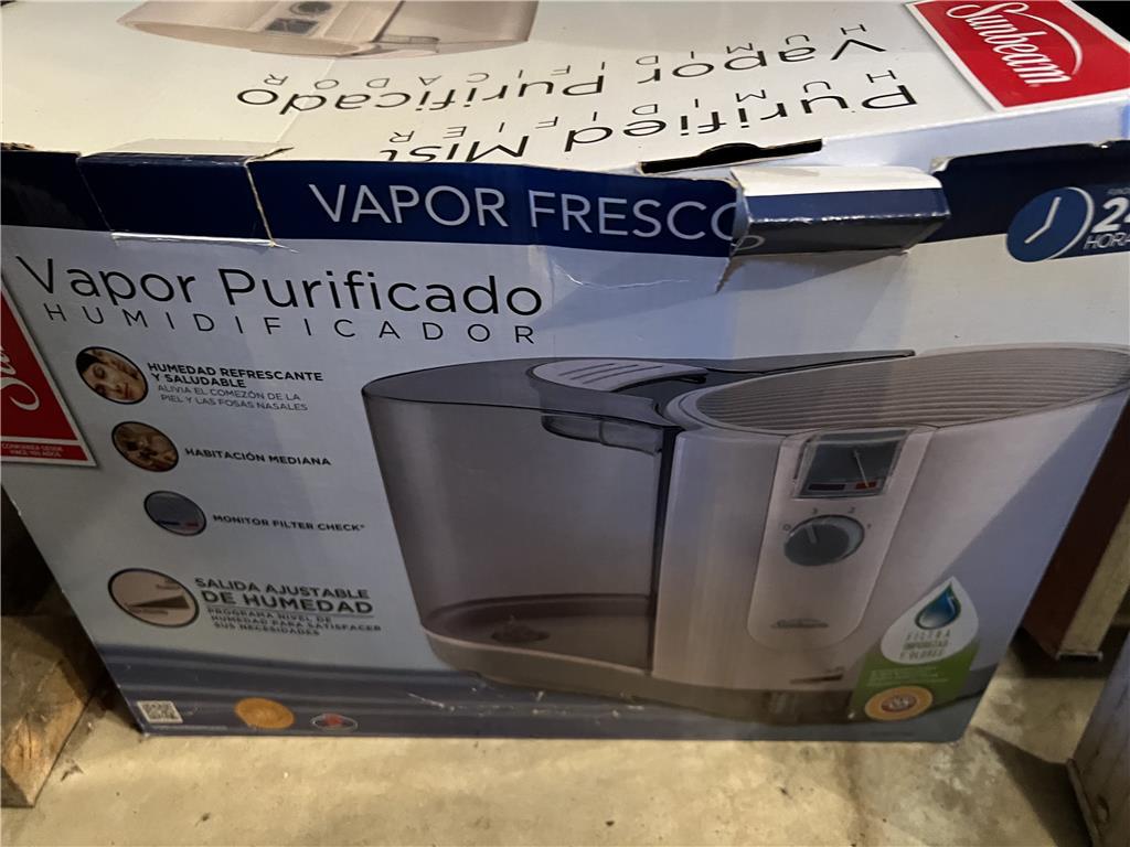 IRONING BOARD, HUMIDIFIER, BAGS