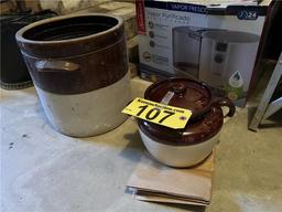 CROCK & BEAN POT