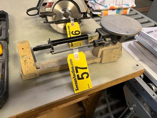 OHAUS TRIPLE BEAM BALANCE SCALE