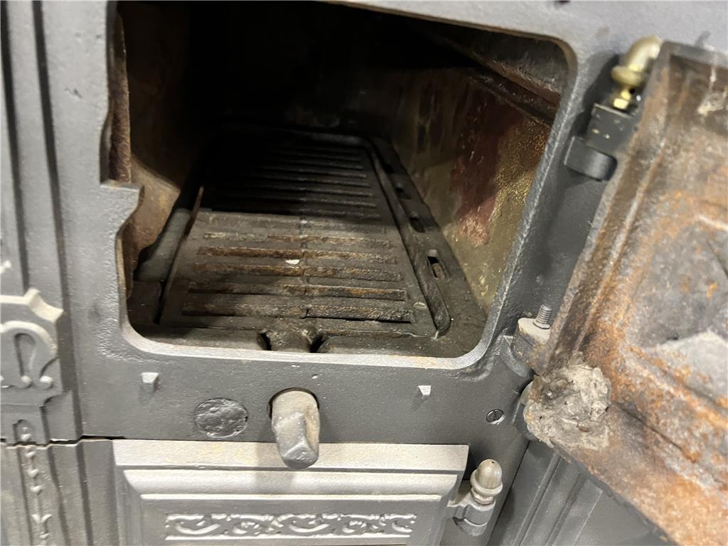 1862 MAGEE FURNACE CO. STANDARD NO. 8 COOK STOVE, SET-UP FOR COAL
