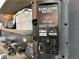 BEHRINGER EUROLIVE B210D PA SYSTEM