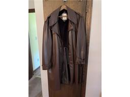 LOT: LEATHER LOOK SIZE 46 JACKET W/ (3) 2-PC SUITS, SIZES 50R & 44R