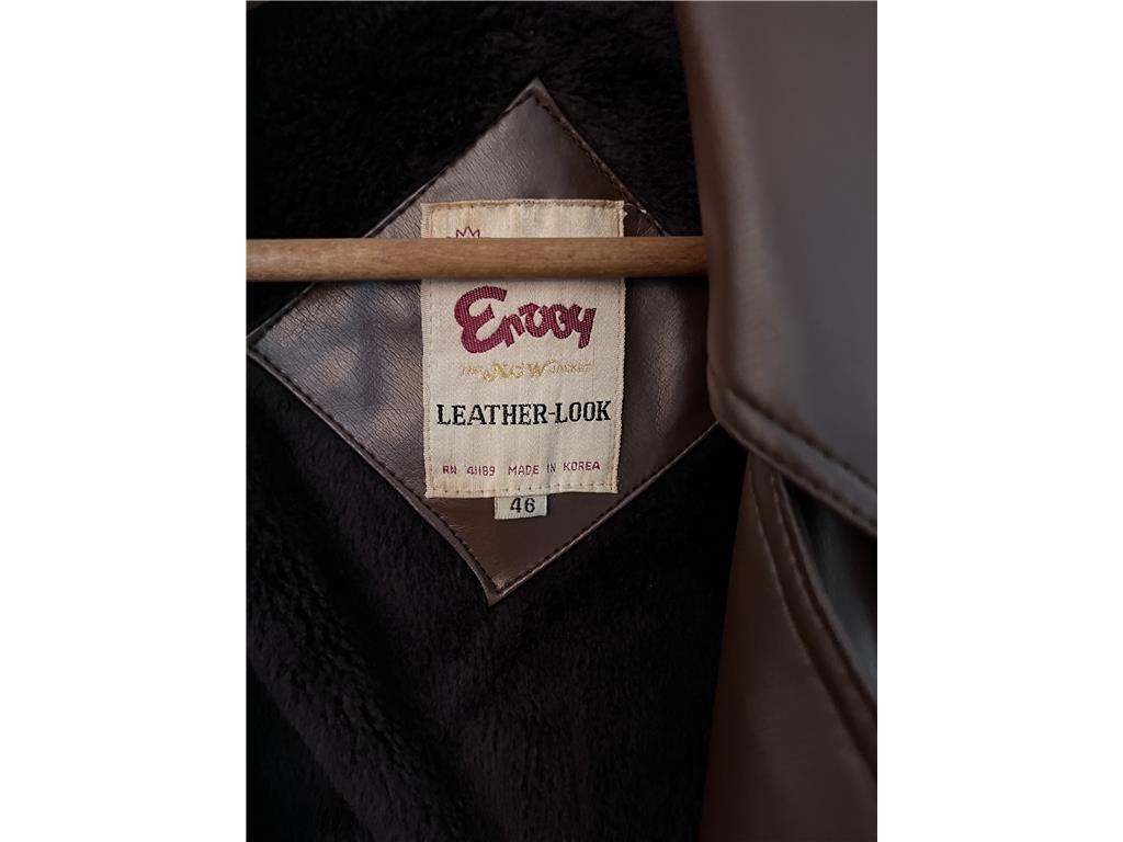 LOT: LEATHER LOOK SIZE 46 JACKET W/ (3) 2-PC SUITS, SIZES 50R & 44R