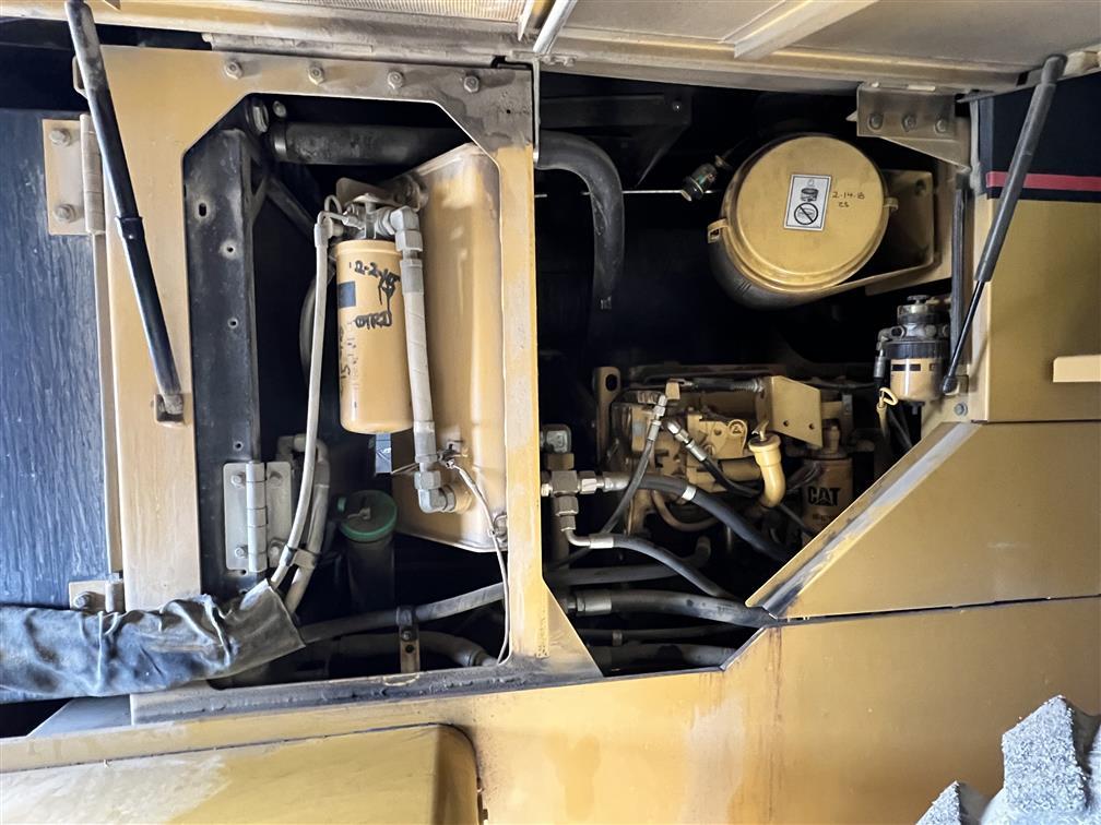 **2001 CATERPILLAR IT28G INTEGRATED TOOL CARRIER W/2.6YD BUCKET ATTACHMENT