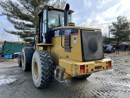 **2001 CATERPILLAR IT28G INTEGRATED TOOL CARRIER W/2.6YD BUCKET ATTACHMENT