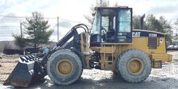 **2001 CATERPILLAR IT28G INTEGRATED TOOL CARRIER W/2.6YD BUCKET ATTACHMENT